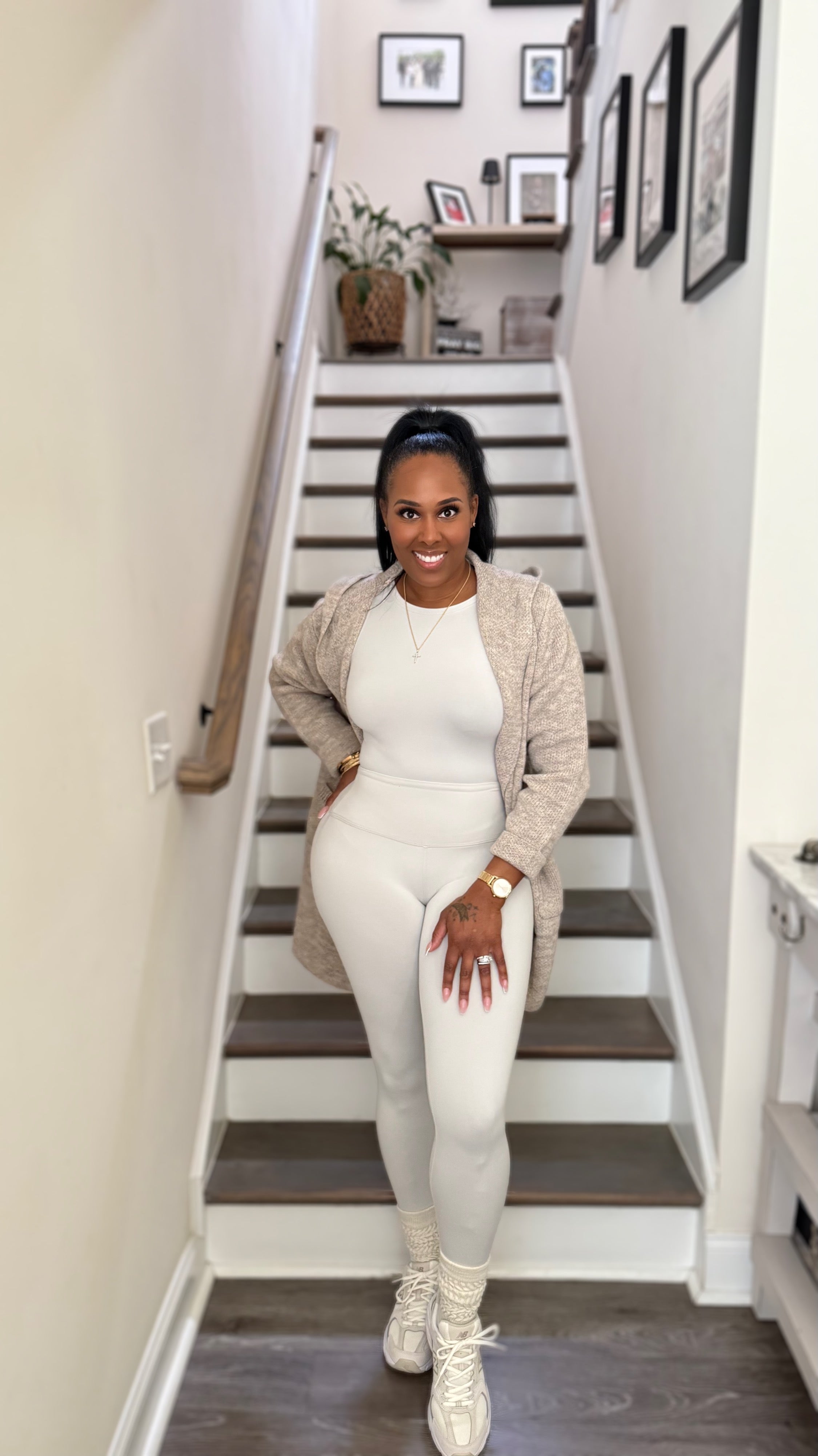 Bougie Departure 4pc Set- Latte (Includes Slouch Socks)